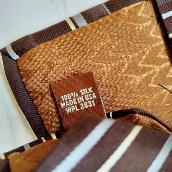 Michael Kors Brown Blue Striped Men's Tie Necktie Silk Made in USA Formal - Picture 5 of 10